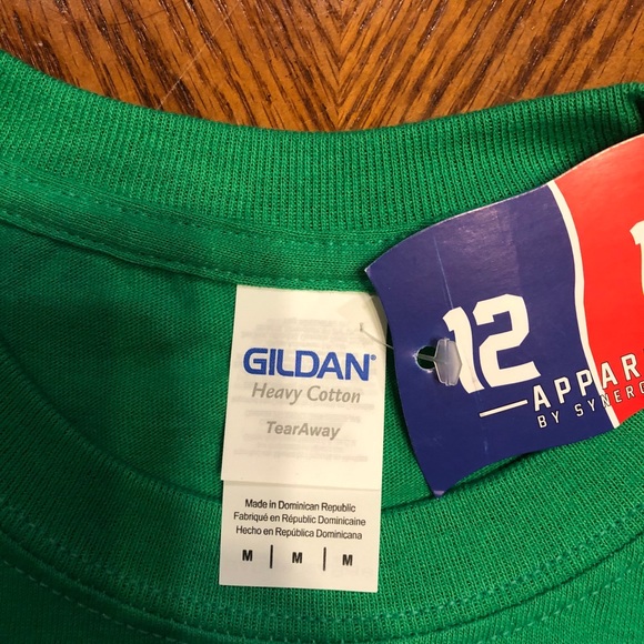 🌸2/$8 or 4/$15 Unisex Christmas tshirts new with tag - Picture 9 of 10